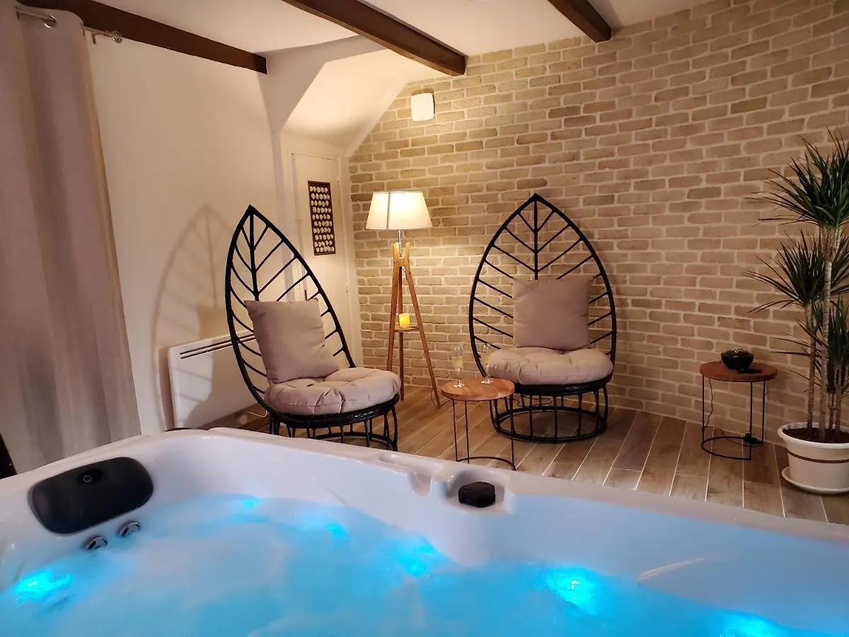 Jacuzzi Privatif Dans Maison De Village Au Calme location